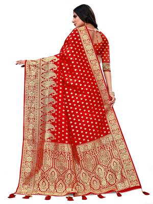 Red woven banarasi saree with blouse 2