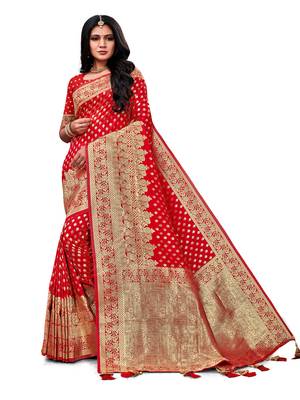 Red woven banarasi saree with blouse 1