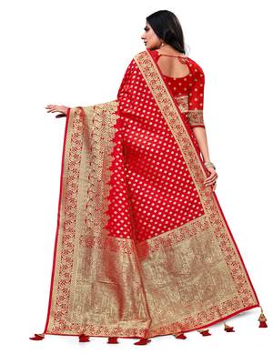 Red woven banarasi saree with blouse 2
