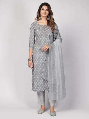 Vbuyz Women's Grey Embroidered Cotton Straight Stiched Kurta Pant With Dupatta Set 2