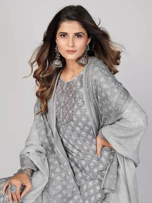Vbuyz Women's Grey Embroidered Cotton Straight Stiched Kurta Pant With Dupatta Set 6