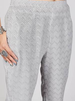 Vbuyz Women's Grey Embroidered Cotton Straight Stiched Kurta Pant With Dupatta Set 8