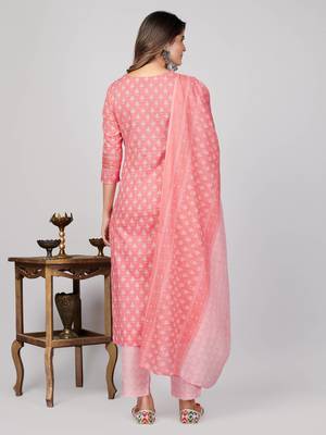 Vbuyz Women's Pink Embroidered Cotton Straight Stiched Kurta Pant With Dupatta Set 3