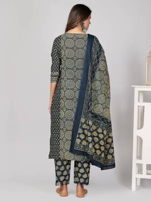 Vbuyz Women's Black Embroidered Cotton Straight Stitched Kurta Pant With Dupatta 3