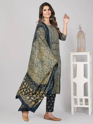 Vbuyz Women's Black Embroidered Cotton Straight Stitched Kurta Pant With Dupatta 4
