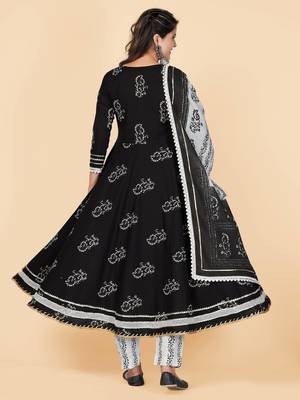 Vbuyz Women's Black Embroidered Cotton Anarkali Stitched Kurta Pant With Dupatta 3