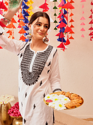 Cotton White Embroidered Chikankari Quarter Sleeve Short Kurti 3