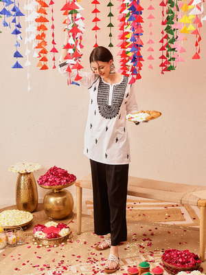 Cotton White Embroidered Chikankari Quarter Sleeve Short Kurti 5