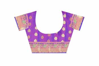 Purple woven silk blend saree with blouse 5