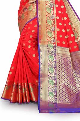 Red woven silk blend saree with blouse 3