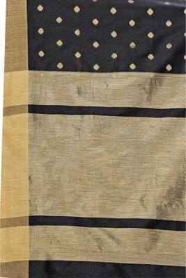 Black woven silk blend saree with blouse 6