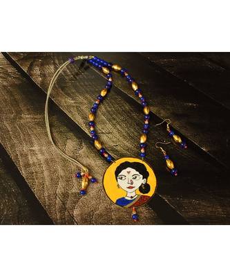 Multicolor metallic Brass   Necklace   pair of earrings & free gift 1