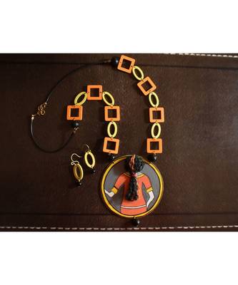 Multicolor metallic Brass   Necklace   pair of earrings & free gift 2