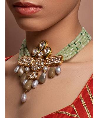 Green Gold Tone Kundan Beaded Necklace 1