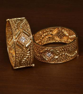 Stone Embellished Copper Made Gheru Adjustable Bangles BD469 1