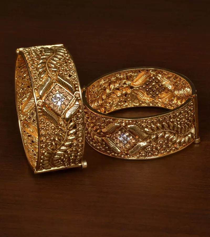 Stone Embellished Copper Made Gheru Adjustable Bangles BD469