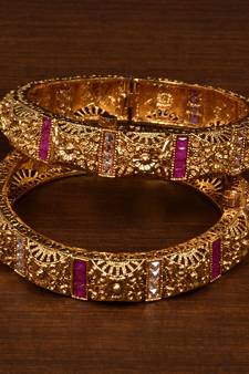 Stone Embellished Copper Made Gheru Adjustable Bangles BD476
