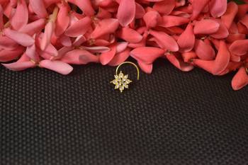 Sizzling Graceful Designer Nosepins Gold Diamond nose ring or Nose Pin 1