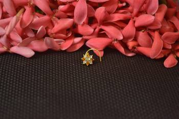Yellow Sizzling graceful designer gold diamond nose ring or nose pin 1