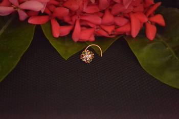 Elite bejeweled designer Meenakari gold diamond nose ring or nose pin 2
