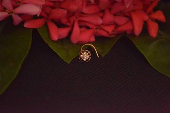 Meenakari Sizzling graceful designer gold diamond nose ring or nose pin 1