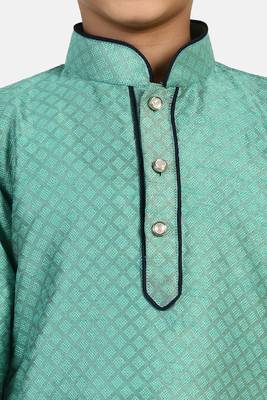 Green woven blended cotton boys-kurta-pyjama 3