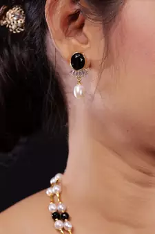 Natural Fresh Water Pearl Set From Hyderabad of Authenticity