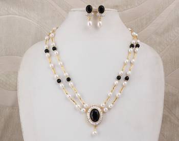 Natural Fresh Water Pearl Set From Hyderabad of Authenticity 3