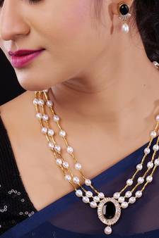 Natural Fresh Water Pearl Set From Hyderabad of Authenticity
