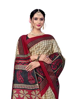Maroon printed taffeta saree with blouse 4