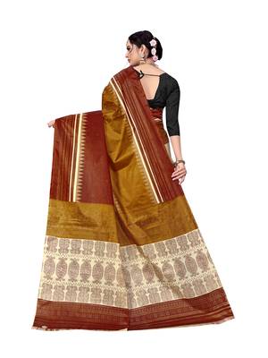 Cream printed taffeta saree with blouse 2