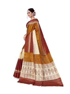 Cream printed taffeta saree with blouse 5