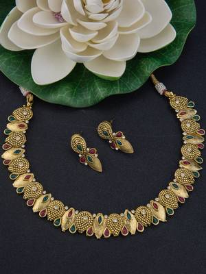 Gold necklace-sets 1