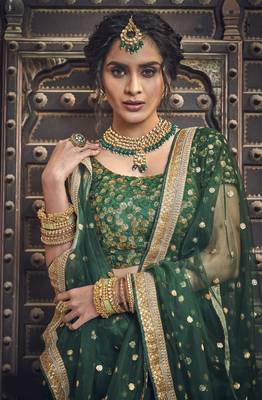 Captivating Green zari & sequins embroidered net Wedding Lehenga 4