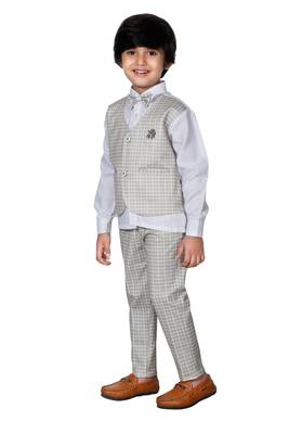 DKGF Boys 3-Piece Suit 3