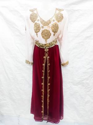 Off-white embroidered georgette fustan 1