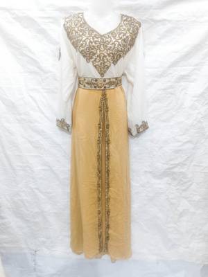 Off-white embroidered georgette fustan 1