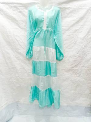 Off-white embroidered georgette fustan 1