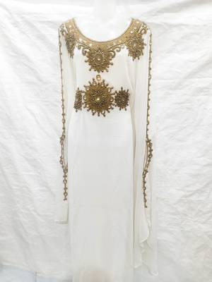 Off-white embroidered georgette fustan 1