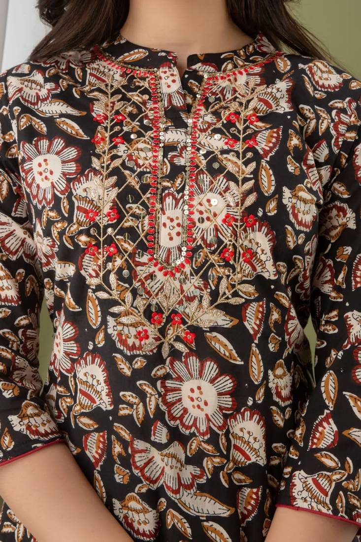 Black Kalamkari Gotta Niddle Work Kurta Pant Dupatta Set