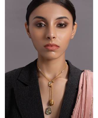 Chic Gold and Green Necklace 1