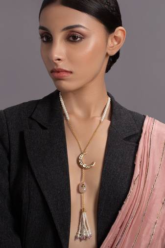 Stunning Gold and White Necklace