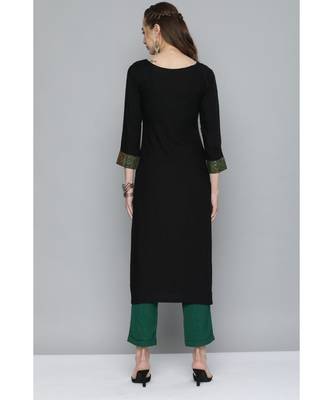Kvsfab Women Black & Green Ethnic Motifs Ikat Printed Panelled Heavy Rayon Kurta 3