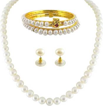 White pearl necklaces 1