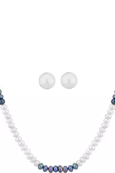 White pearl necklaces