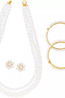 White pearl necklaces