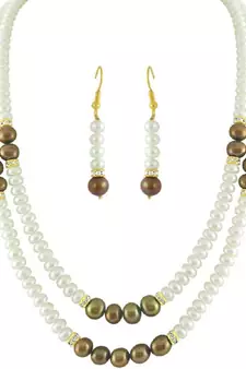 White pearl necklaces