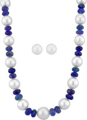 White pearl necklaces 1