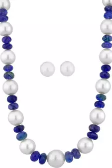 White pearl necklaces