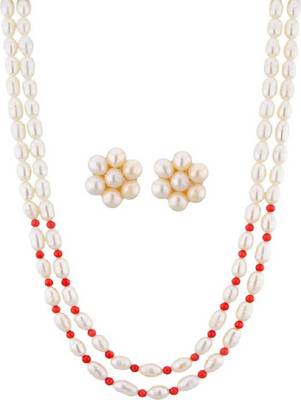White pearl necklaces 1